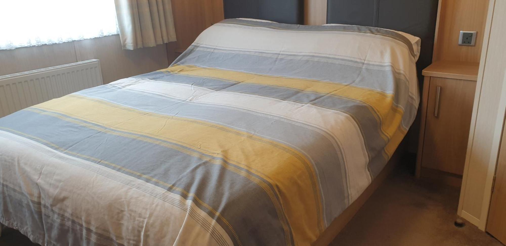 Lakeside Cotswold Holiday Home Cirencester Zimmer foto